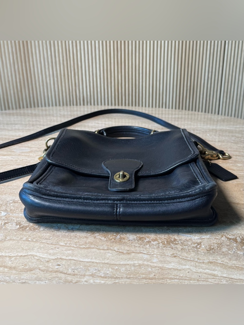 Coach - Vintage 5130 Station Bag Leather Crossbody Purse - Picture 6 of 9